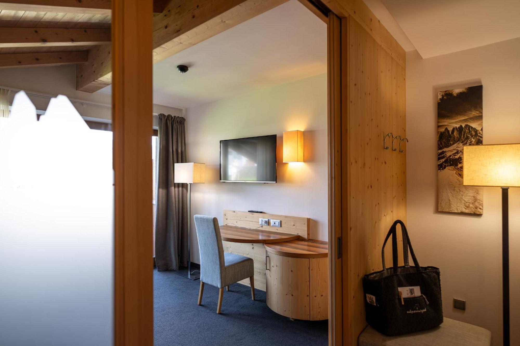 Hotel Alpenroyal Castelrotto Εξωτερικό φωτογραφία